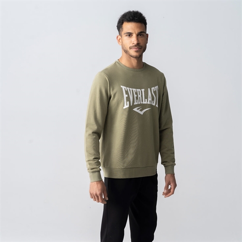 Mand har Everlast California Sweatshirt - Khaki på