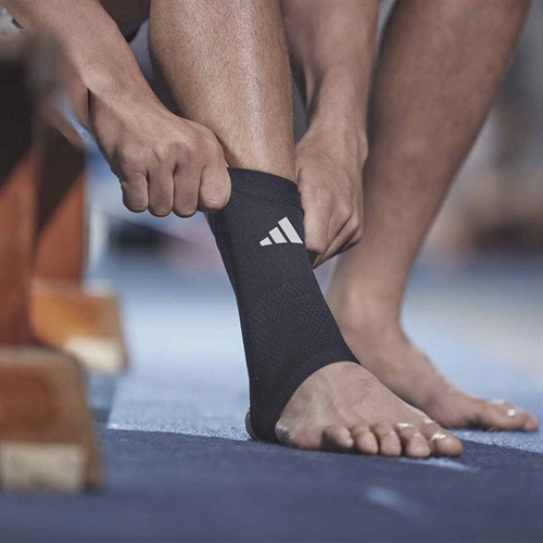 Adidas Performance Ankelstøtte på fod