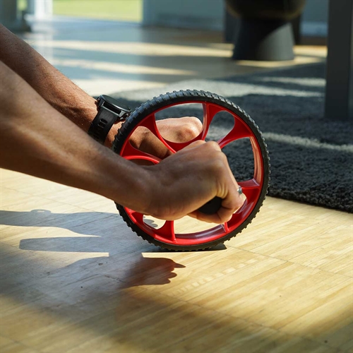 Person med ASG Sort AB Wheel