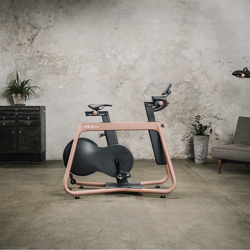 Kettler HOI Frame Indoor Bike - Terracotta i stue