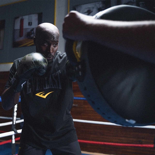 Everlast Punch Shield i miljø