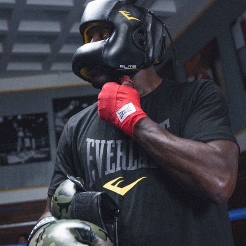 Everlast Elite RTL Boksehjelm på mand