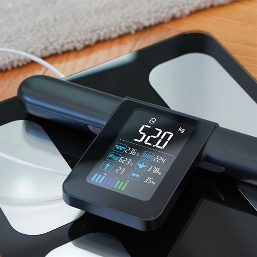 Zenith Plus Smart Scale i kontekst med tændt display