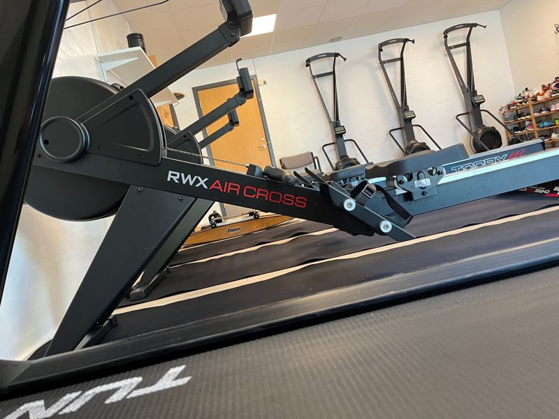 Toorx Air Cross romaskiner og Ski Cross maskiner i Bannerslund Hallens motionsrum