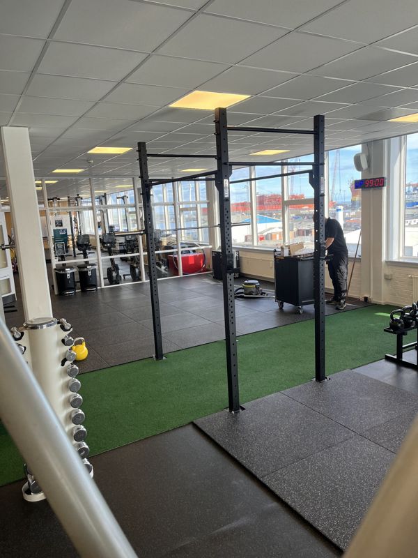 Fit Club Kattegatsilo – træningsrig til funktionel træning, pull-ups og styrke