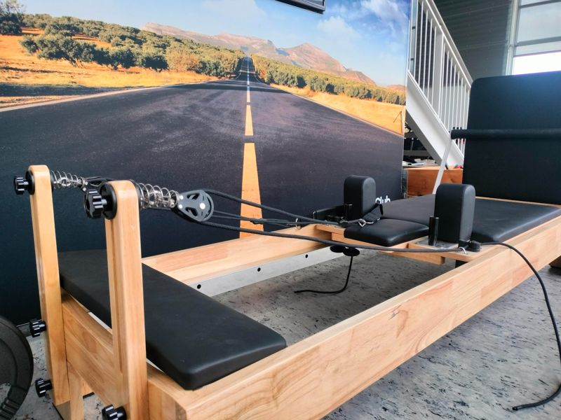 Lighthouse Business Park – reformer-maskine i træramme