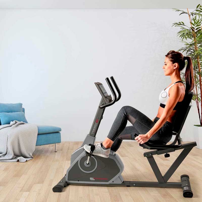 Siddecykel (recumbent) med ryglæn – perfekt til genoptræning og skånsom motion.